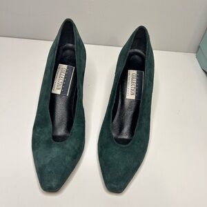Marshall Field’s Private Collection Vintage Women's Dark Green Suede Heels